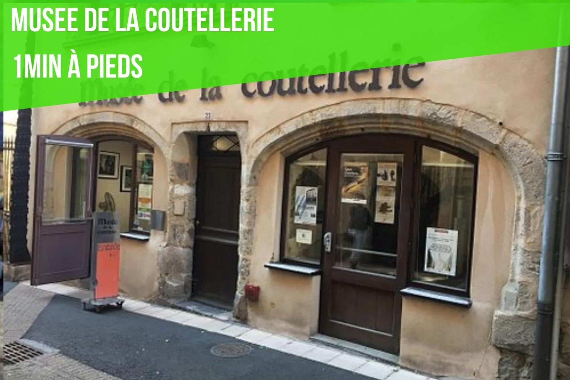 Le Grand Pirou # Lumineux # Halte Auvergne Thiers Exterior photo